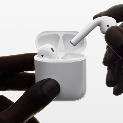 애플 정품 블루투스 이어폰 에어팟 AirPods2 유선 충전(MV7N2KH/A)