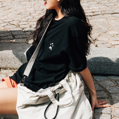 HUGGING HEART TSHIRT 허깅 하트 티셔츠 (자수)