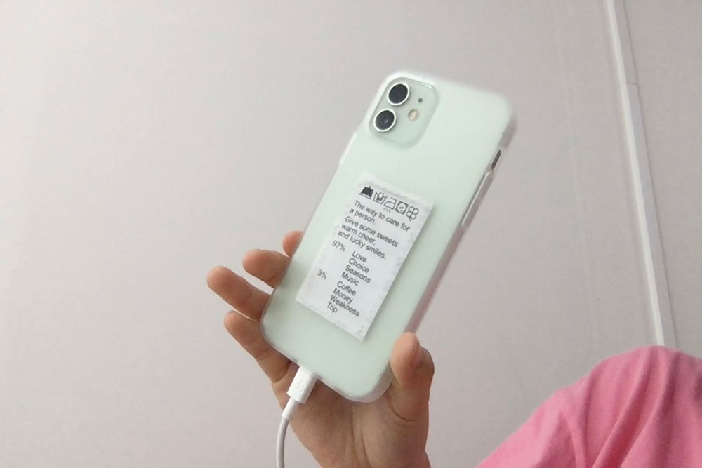 Human care label Case (반투명) 상세 이미지 1